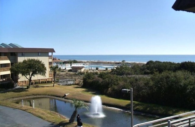 Million$View-Thanksgiving Week Avail-Big Savings-King Bed-Bunk Bed TVs-2 Bikesn