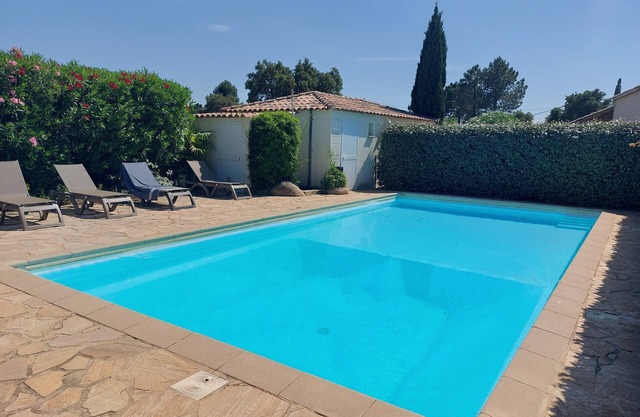 Mini-Villa swimming pool 10 minutes from the beaches near PORTO VECCHIO