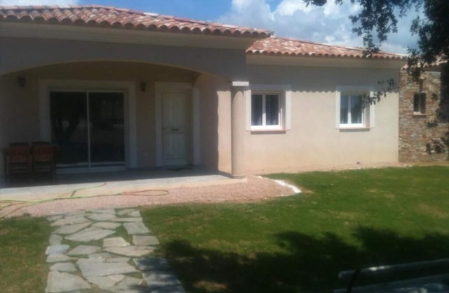 Mini villas F3 with terrace and large garden 5 minutes from the beaches