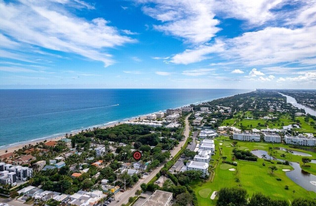 Mins to beach! Recently Remodeled + Putting Green