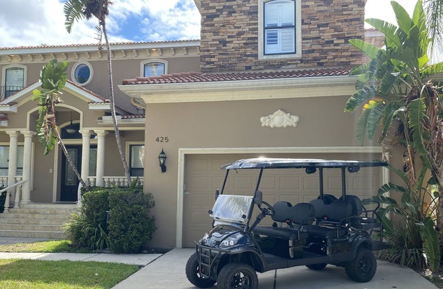 Minutes from Amalie Arena! Stanley Cup Finals!