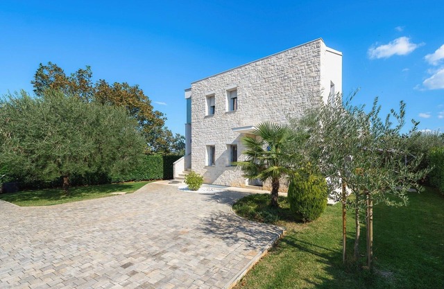 MIRJANA house with apartments/Mirjana1 APARTMENT