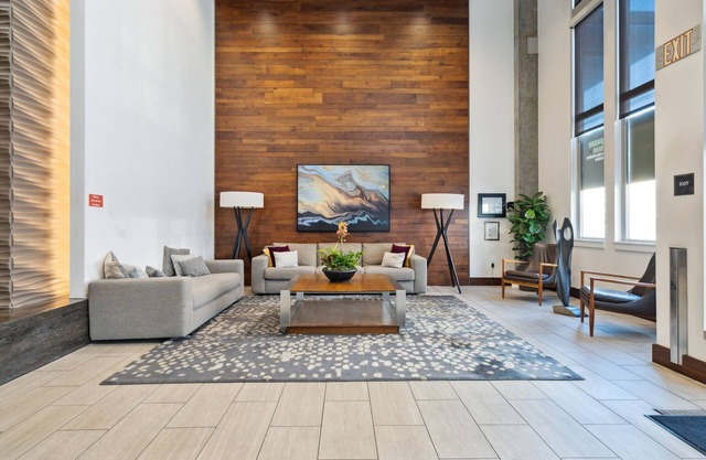 Mission Bay 1 BR w/Office by Anyplace - 11450