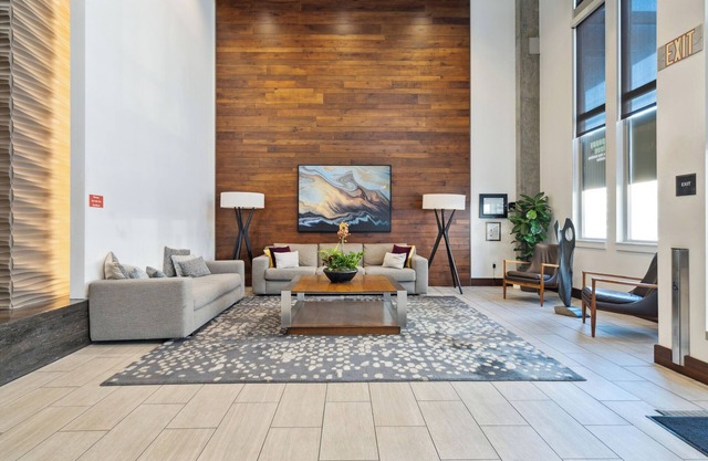 Mission Bay 1 BR w/Office by Anyplace - 11668