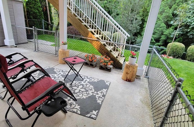 Mission Home stay , A cozy home away from home , close to mountains and Lakes