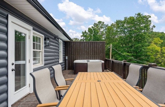 Mitchell Creek Marina Villa 1