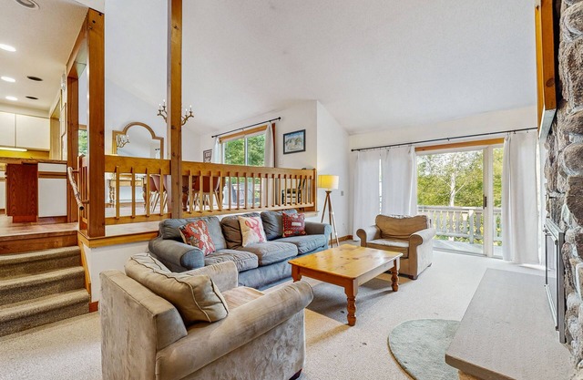 Mittersill alpine lodge w/infinity view of the mountains and forest