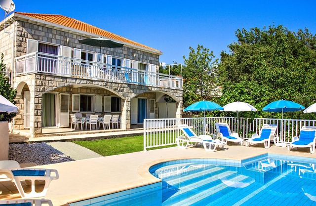 Mix modern and traditional, experience local life, feel like home in Dubrovnik!