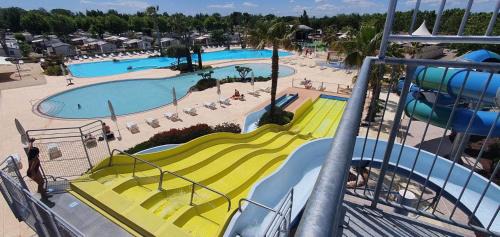 Mobil-Home VA 04 à Vias - La Carabasse - Camping Siblu avec piscine