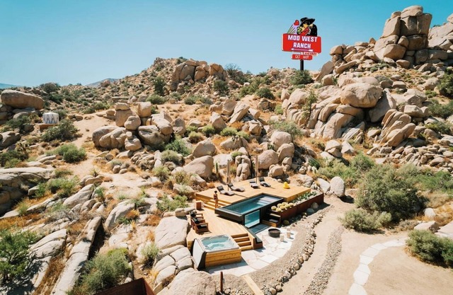 Mod West Ranch: Breathtaking Boulder Playground
