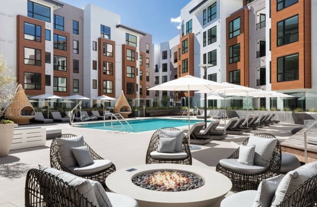 Modern 1BR Condo at Landsby with Pool & Hot Tub