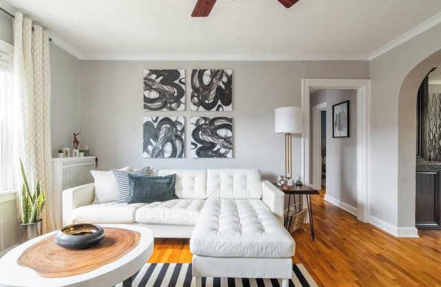 Modern 2 Bd Condo on the Plaza! | 2