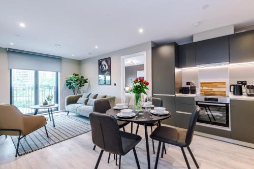 Modern 2 Bed Flat Leeds City Centre