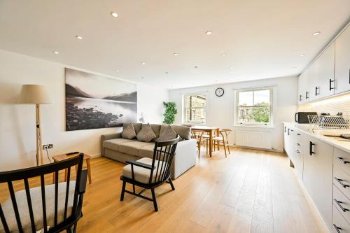 Modern 2 Bedroom Apartment