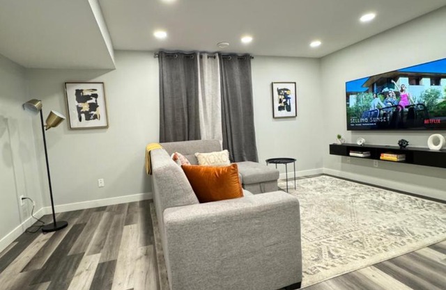 Modern 2 bedroom suite
