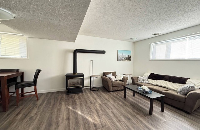 Modern 2-Bedroom Suite in Melfort