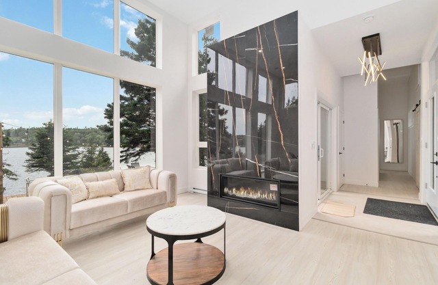 Modern 2Bdr House w/Ocean Beachfront 20 min to Halifax & Peggy's Cove