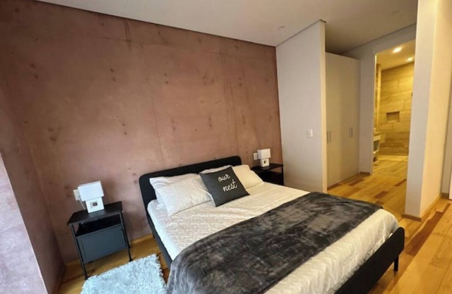 Modern 2BR 2BTH Roma Norte