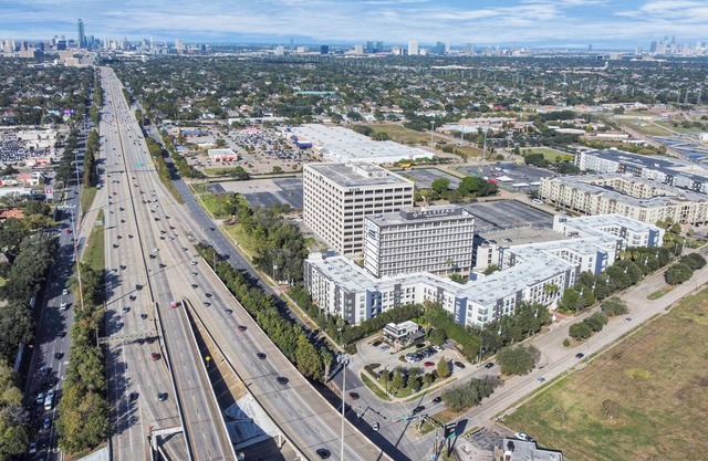 Modern 2BR Comfort Just Minutes from Downtown Fun