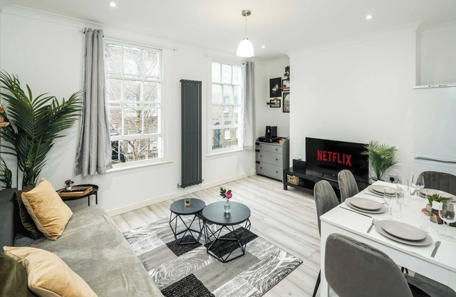 Modern 2BR Flat - 7 Min to WhiteChapel Station