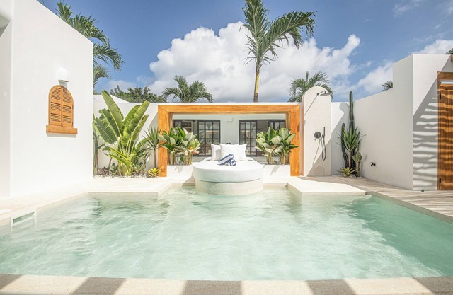 Modern 2br Uluwatu villa 2mins to beach