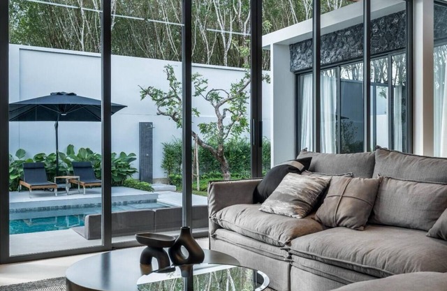 Modern 3BR Pool Villa Bang Tao, Ensuite Baths & Rain Showers