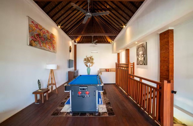 Modern 3BR Sanur Villa with Harbor Views, Beach Access