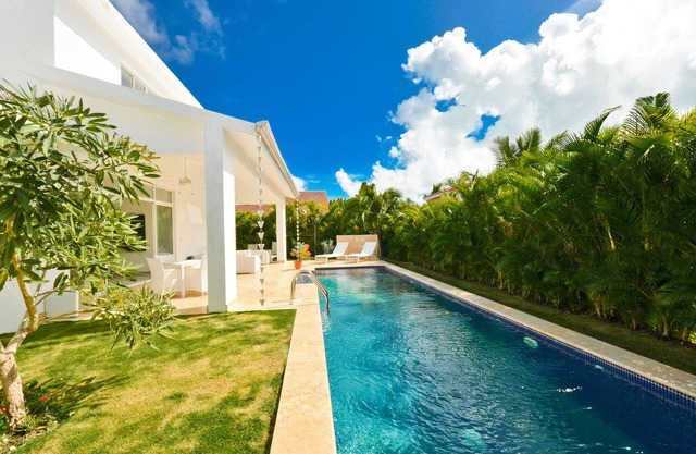 Modern 3BR Villa with Private Pool and Maid Service - Punta Cana Village