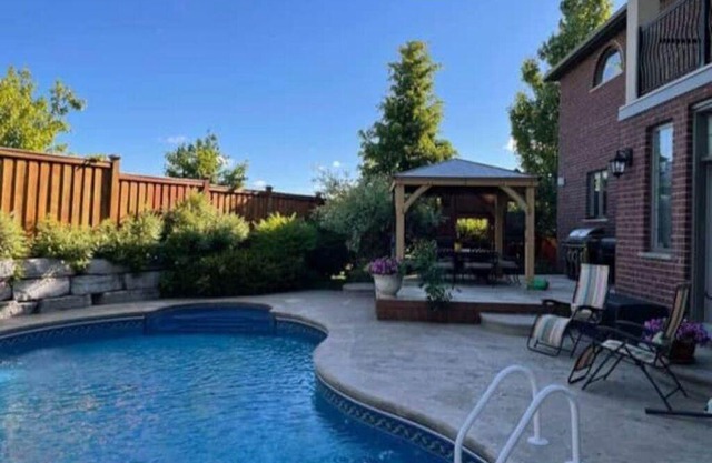 Modern 4 bedroom house with views to a farm.