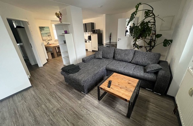 Modern 60sqm apartment for up to 5 people￼ - Central location, 50" TV, WLAN