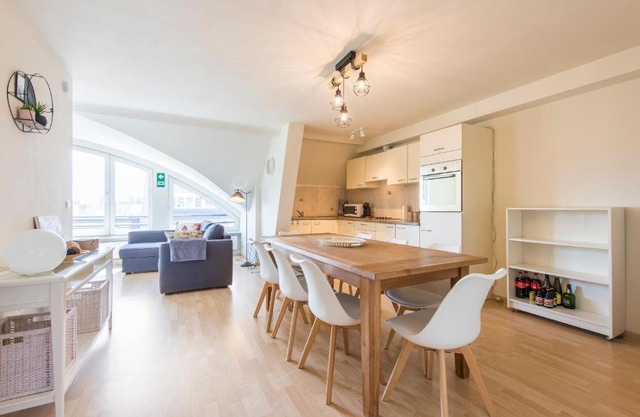 Modern and Large 2 bedroom apartment in Westende