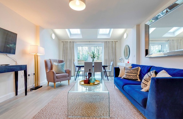 Modern and Spacious Townhouse with Own Carpark | Pass the Keys