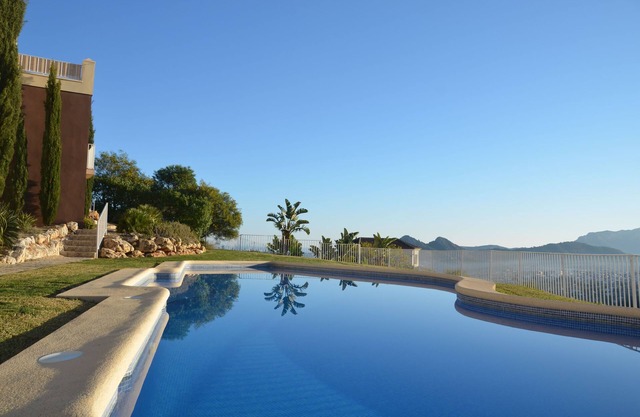 Modern and well equipped townhouse with fantastic views Licensed: VT-479139-A