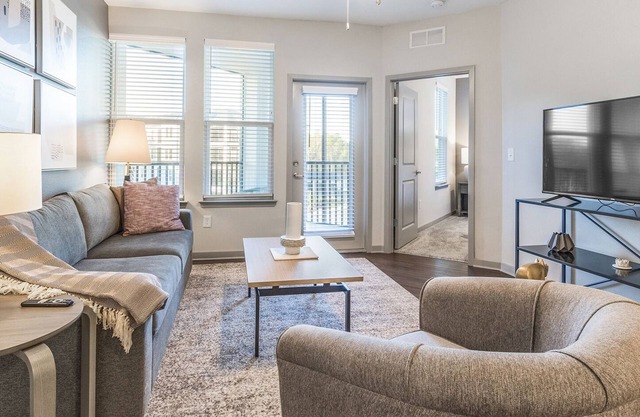 Modern Apartment in Prime Location (ID8935X42)