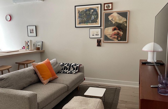Modern Apartment in Historic House in Downtown Toronton
