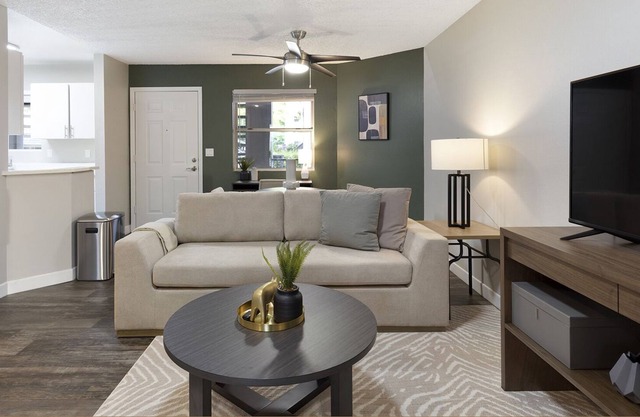Modern Apartment in Prime Location (ID9191X01)