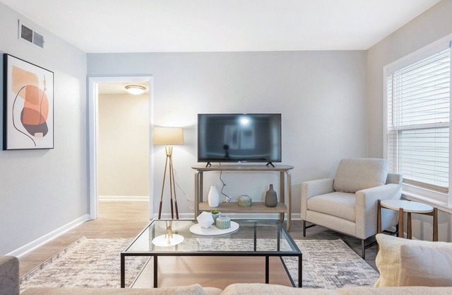Modern Apartment in Prime Location (ID5954X7)