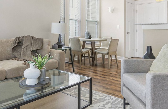 Modern Apartment in Prime Location (ID9437X39)