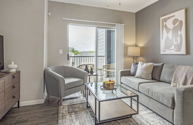Modern Apartment in Prime Location (ID9196X08)