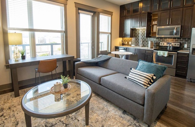 Modern Apartment in Prime Location (ID1949)