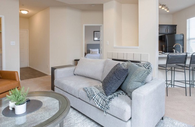 Modern Apartment in Prime Location (ID1735X20)
