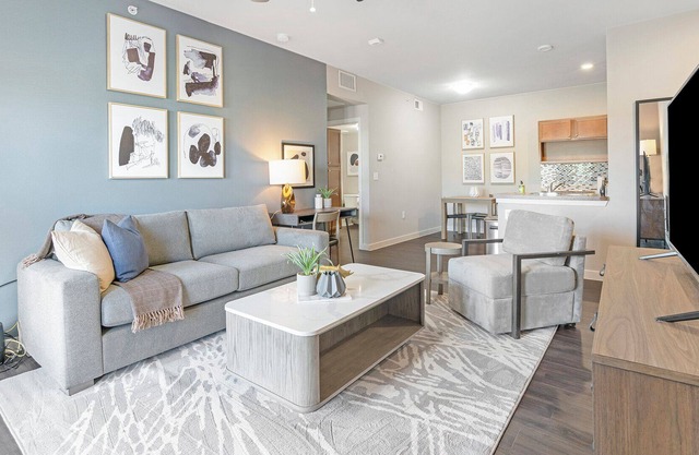 Modern Apartment in Prime Location (ID9888X06)