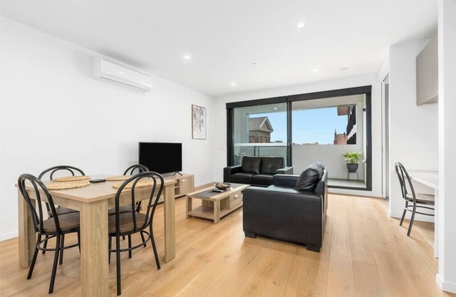 Modern Apartment near Hospital, Geelong