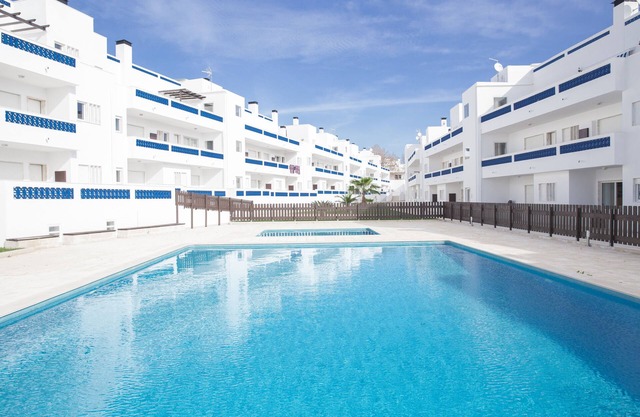 Modern apartment (T2) with 2 pools in very quiet area close to the beach