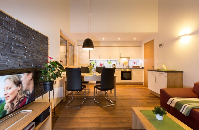 Modern apartment with all the trimmings: sauna, carport, ski room etc.