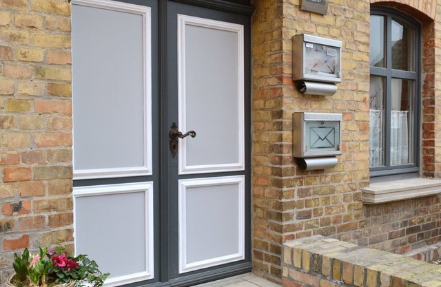 Modern apartments in a historic atmosphere not far from the old town and the port