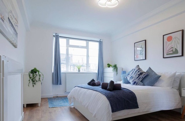 Modern Apt w Kingsize Bed near Arsenal FC Stadium