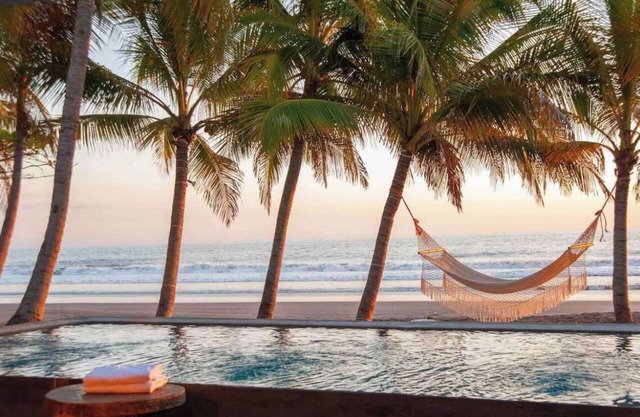 Modern Beachfront Villa on 1 acre