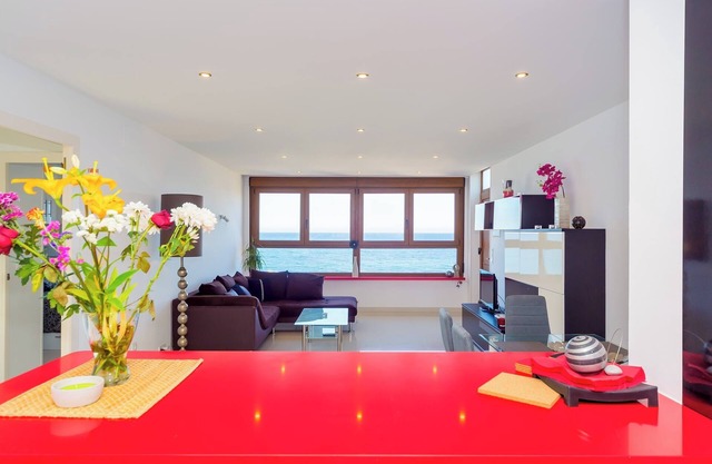 Modern Beach apartment - Enjoy the sound of waves