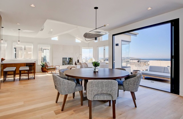 Modern Beach Estate Unrivaled Views